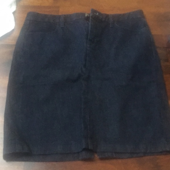GAP Dresses & Skirts - Gap denim skirt GAP Dresses & Skirts - Gap denim skirt